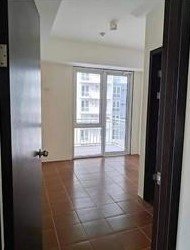 KASARA URBAN RESORT RESIDENCES-2-BEDROOM UNIT image 3