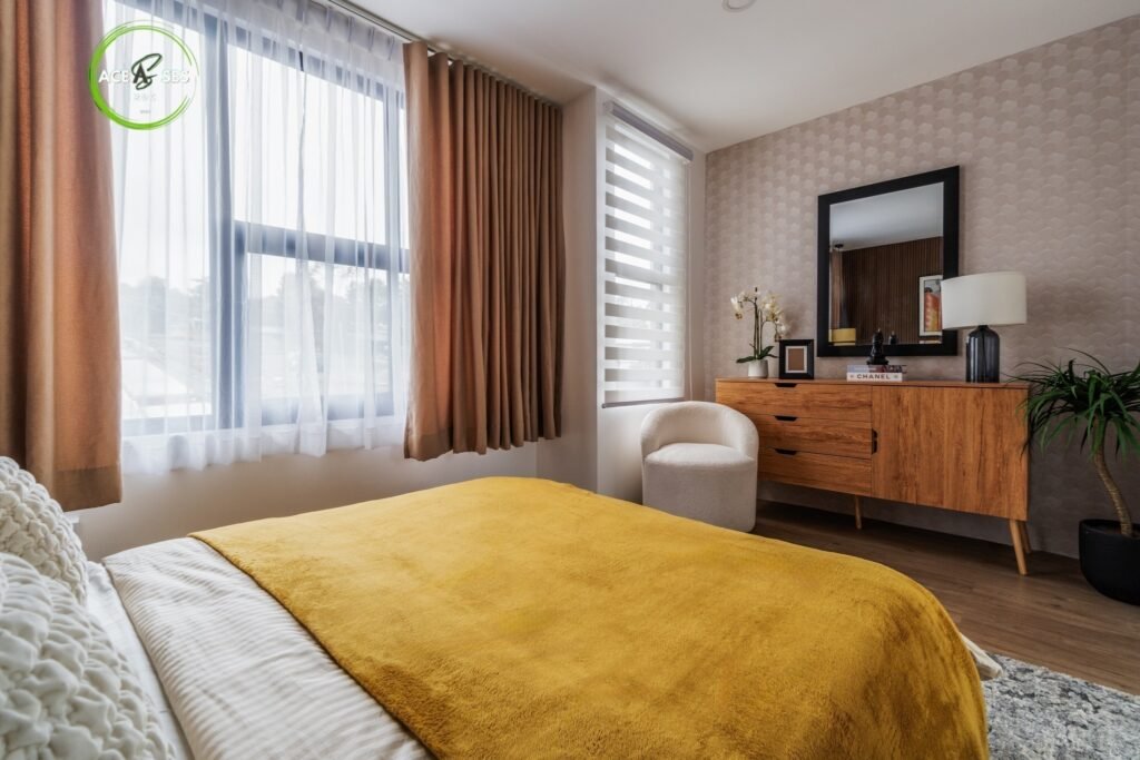 EASTON PARK-UNIT A TOWNHOUSE CORNER image 4