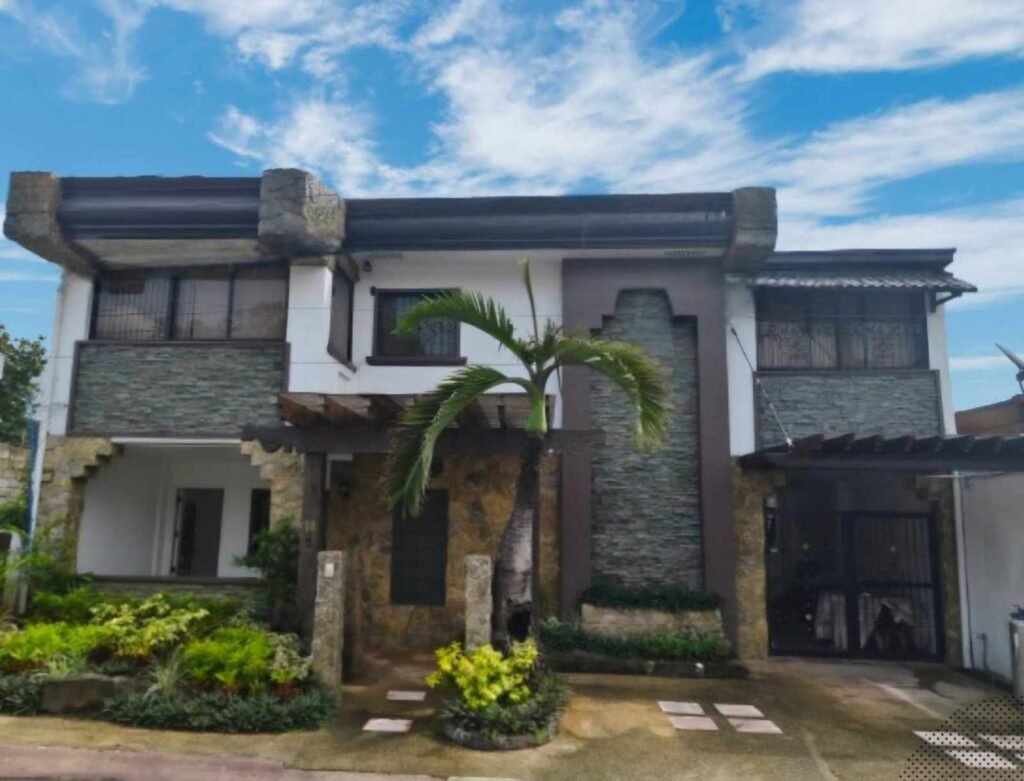 HOUSE AND LOT-TOWN AND COUNTRY EXECUTIVE VILLAGE image 1